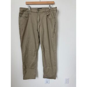 Lucky Brand Men's Khakis "223" Straight Fit Pants, size 36(A26)